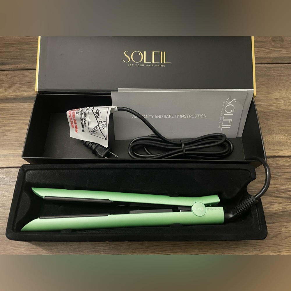 Soleil professional flat iron